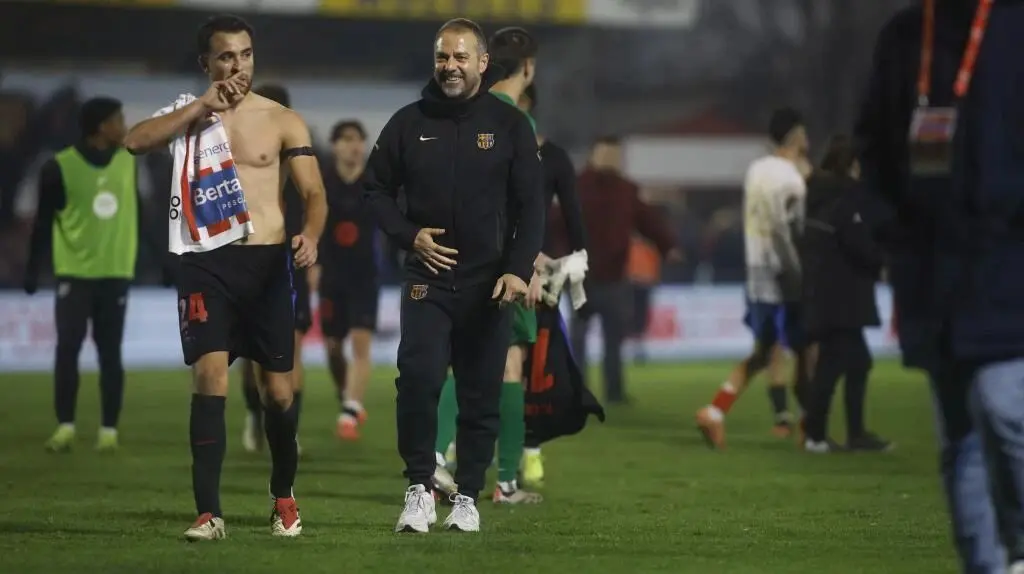 表现近乎完, 位防线, 巴萨多面手