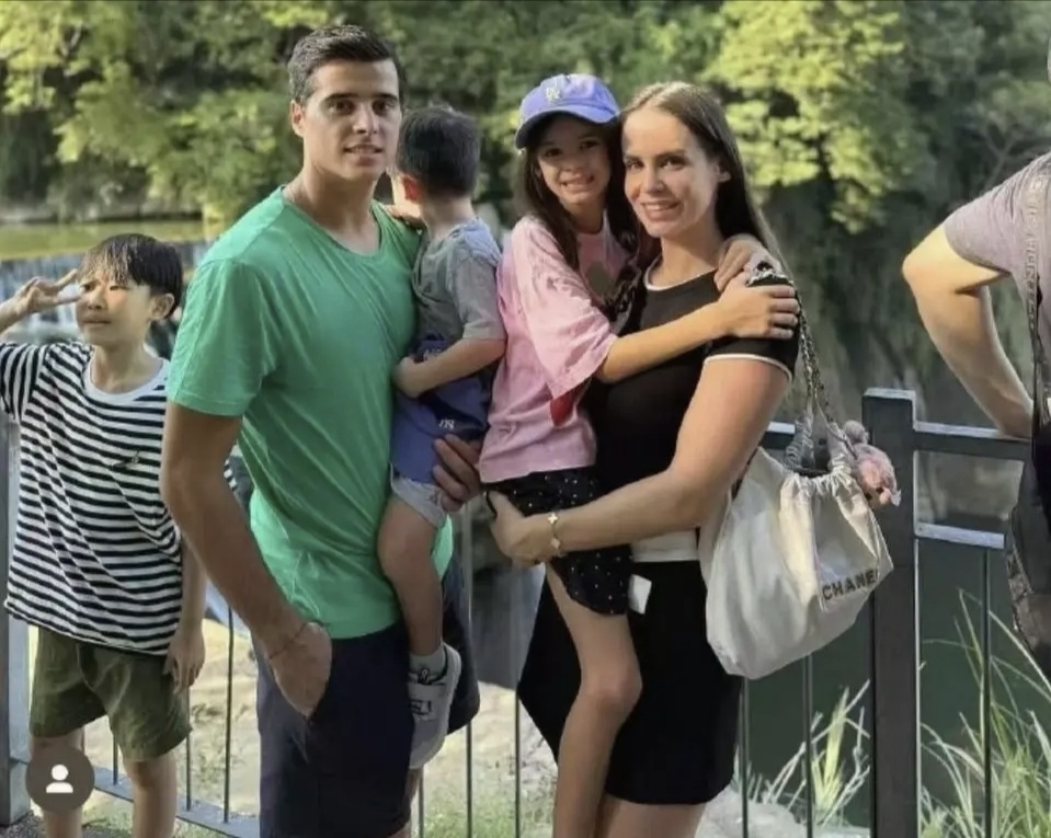 OURtg, 向市民热线, 员发布类似